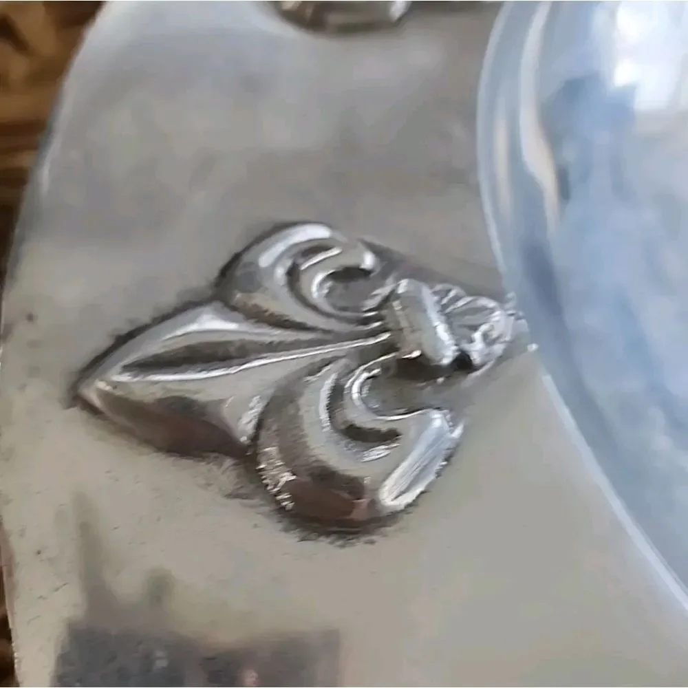 ⚜️Fleur de lis Cast Aluminum Bowl